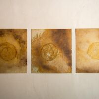 "Les petites Univers" de Dom, chambre du 1er étage chambre d'hôtes Entre Ciel et Pierres Vercors