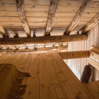 Accès à la petite mezzanine Gîte 7-9 places Entre Ciel et Pierres Vercors