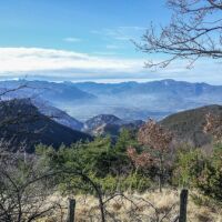 Vue depuis Serre Cocu au-dessus du village de Presles Randonnée dans le Vercors
