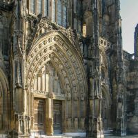 Portail de l'abbaye de Saint Antoine Portail de l'abbaye de Saint Antoine