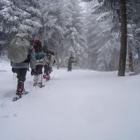 Rando en autonomies (gros sacs obligent) en direction de l'abri de la Goulandière Randonnée raquettes