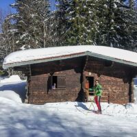 En bordure des pistes des Coulmes, le refuge non gardé du Serre du Sâtre Ski de fond dans les Coulmes