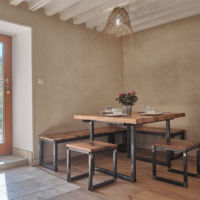 Coin à manger et sortie sur la terrasse Gîte 4 places à louer Vercors