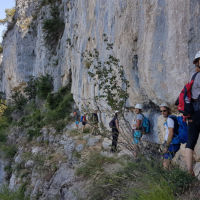 Balade encordée sur la falaise de Presles