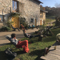 Au mois de mars, les rayons du soleil réchauffent déjà les jeûneurs