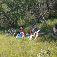 Durant la semaine de jeûne, des randonnées jalonnées de repos ombragés